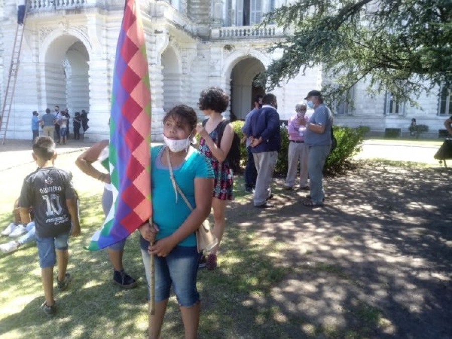 La comunidad Iwy Imemby llegó a un acuerdo con la Municipalidad para su relocalización