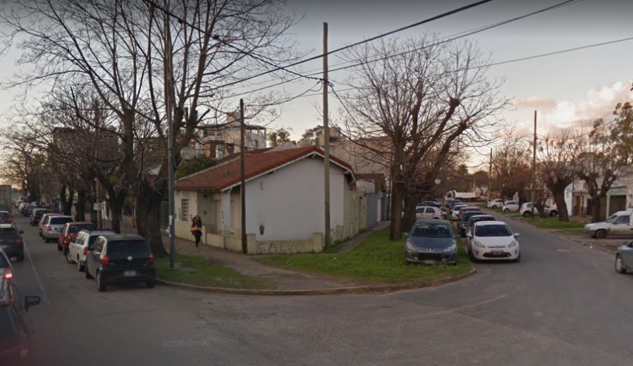 ”Estoy podrido de no tener agua”: La cruda realidad de un barrio de La Plata