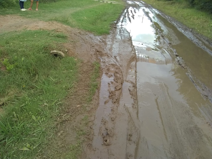 Su hijo es discapacitado, necesita que arreglen la calle pero no la escuchan: ”Venimos reclamando desde el 2012”