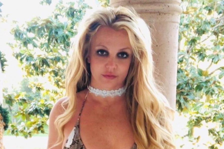 Sin autorización, Britney Spears no puede salir de su casa