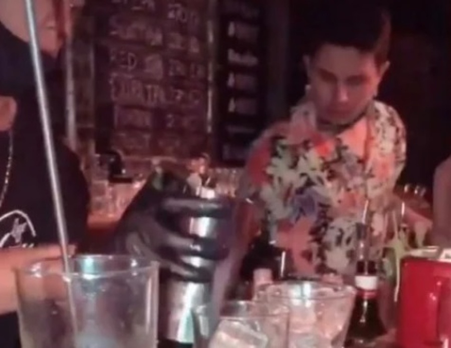 Denunciaron que en Bye Henry prohíben el uso del barbijo: “Si lo tenés puesto, no te atiendo”