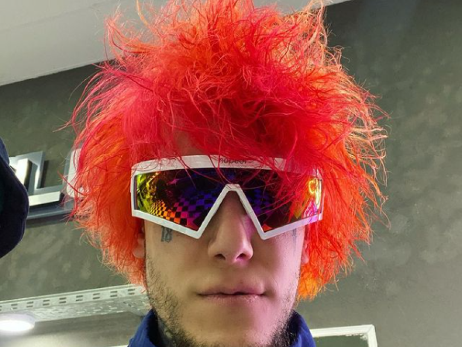 Alexander Caniggia mostró un excéntrico peinado en sus redes: ”Mis looks siempre son un fuego”