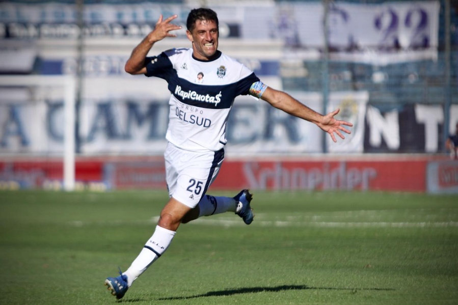 Gimnasia con el regreso de varios referentes buscará en Paraná su primera victoria fuera de casa