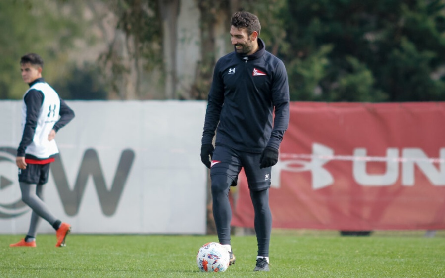 Estudiantes, a falta de refuerzos, confirmó sus amistosos de la pretemporada