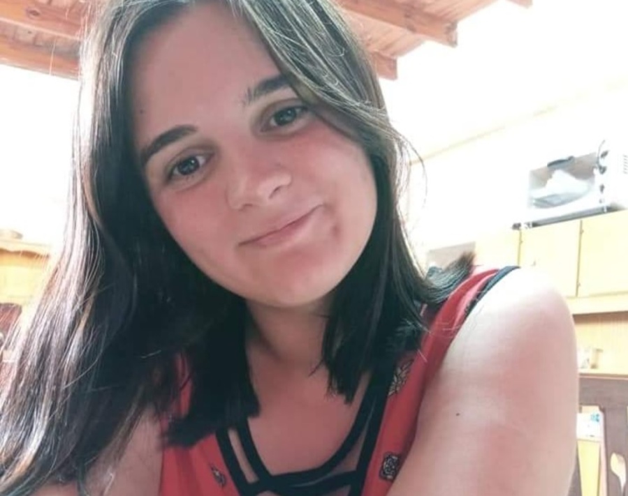 Una joven platense con fibrosis quística pide ser vacunada y juntan firmas por internet: ”No tenemos defensas”