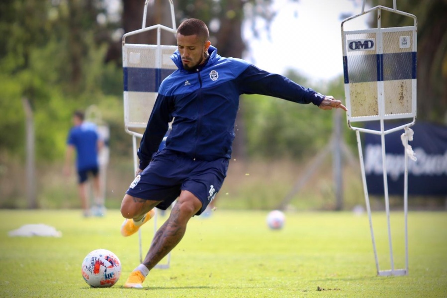 Fueron compañeros en Gimnasia y ahora podrían volver a reencontrarse en otro club