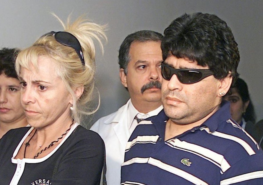 Tres hijos de Diego Maradona piden que avance un juicio que el ex futbolista le había iniciado a Claudia Villafañe