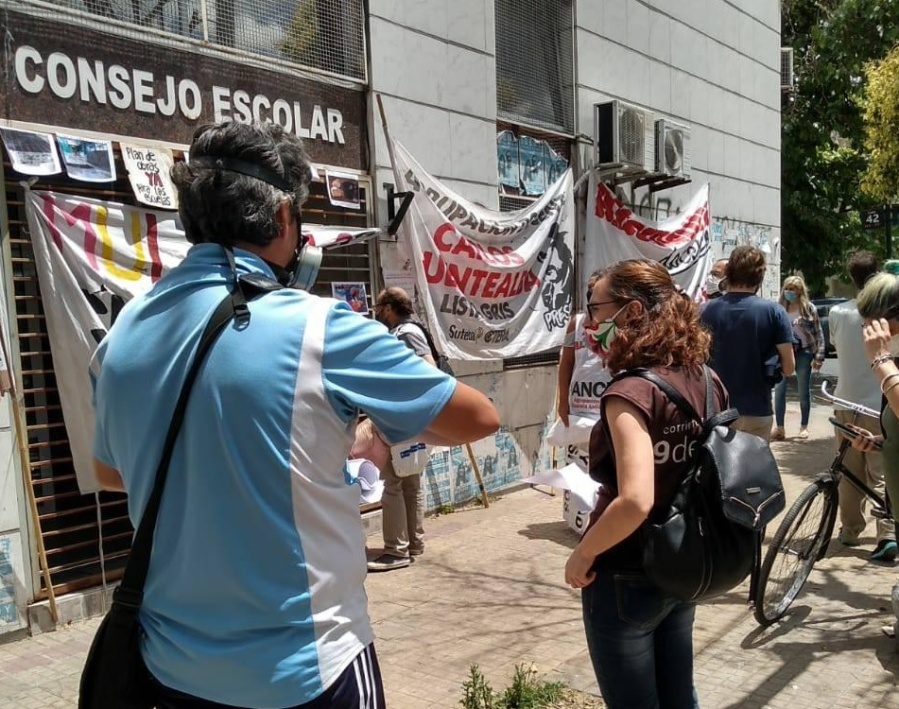 Habrá una caravana en el centro de La Plata por parte de un sector docente y partirá desde Plaza Italia