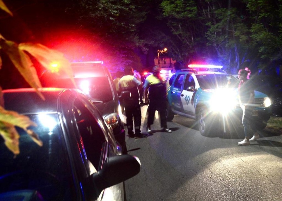 Arrancaron los controles nocturnos en La Plata: los bares y restaurantes cumplieron y cerraron a la 1 de la madrugada