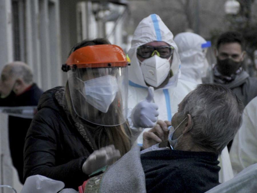 Confirmaron 545 nuevos casos y 14 muertes por COVID-19 en La Plata
