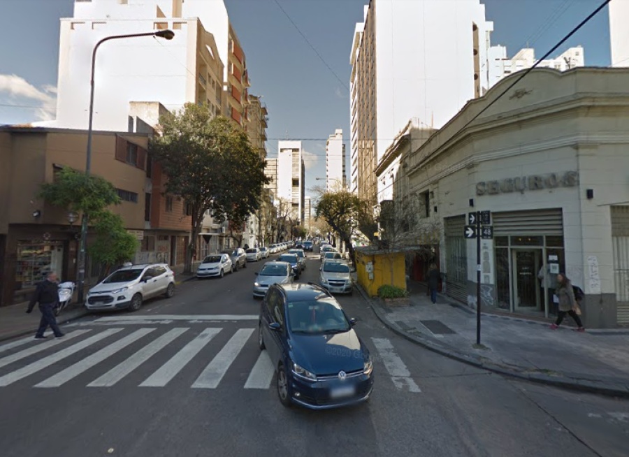 Cuatro amigas fueron perseguidas por un degenerado que se tocaba en 12 y 48: “Ya no se puede caminar tranquila”