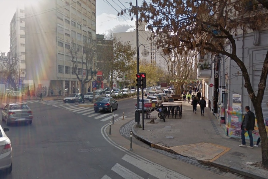Simuló ser chocado en Diagonal 74 y 11, le sacó fotos a la patente y amenazó a los conductores: ”Van a tener noticias mías”