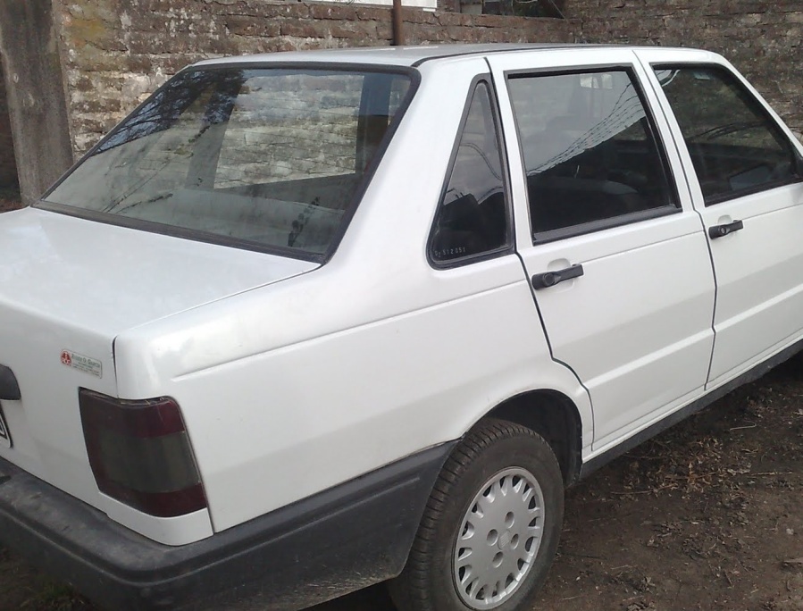 Una nena de 5 años casi fue secuestrada en Berisso: “Se bajó del auto, la agarró pero le pegaron una piña y la soltó”