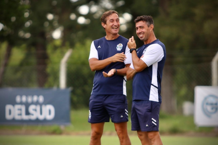 Martini y Messera jugaron al misterio y evitaron confirmar el equipo