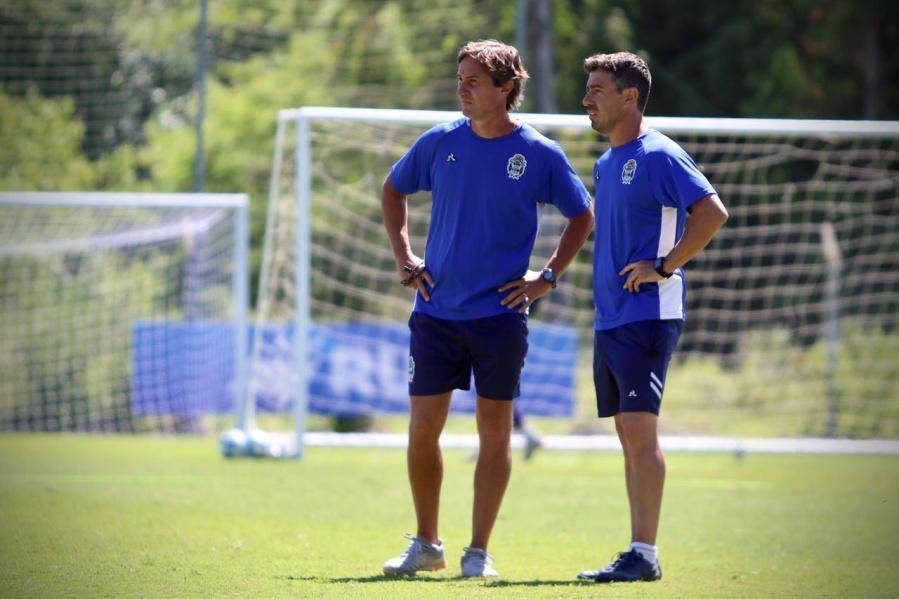 Los técnicos del Lobo analizan cambiar el esquema y una variante de último momento