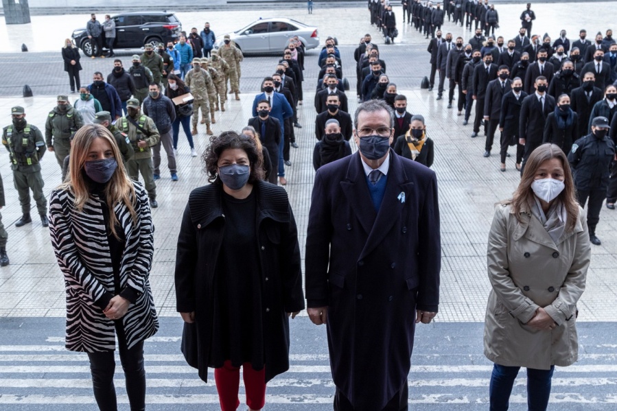 Carla Vizzotti en el Centro Cultural Kirchner: “Esta semana será récord en la llegada de vacunas al país”
