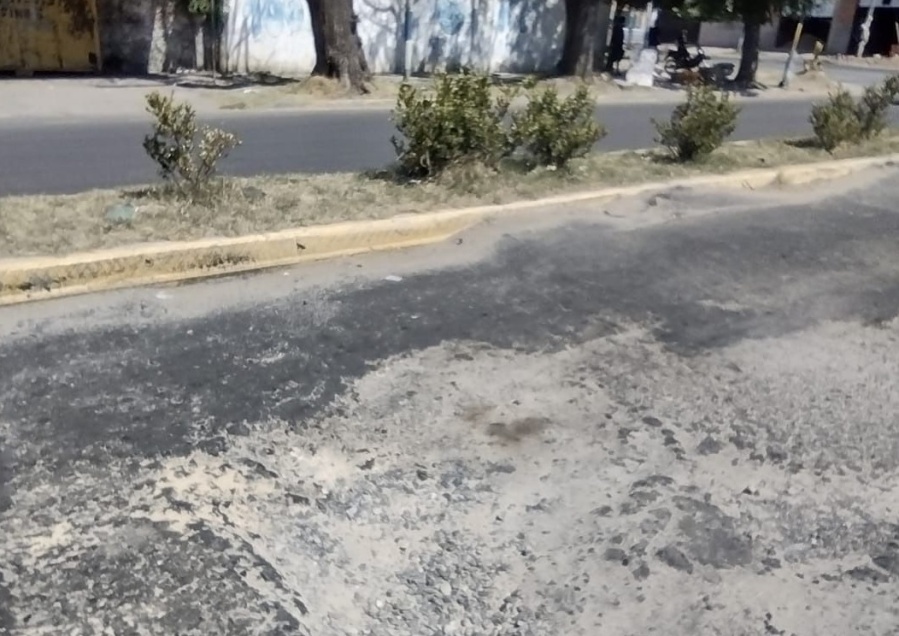 Vecinos denuncian el mal estado de la avenida 72