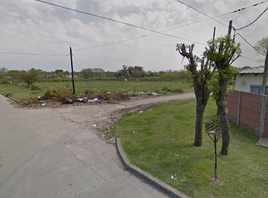 150 y 55, la esquina donde el alumbrado público nunca llegó y abundan los robos