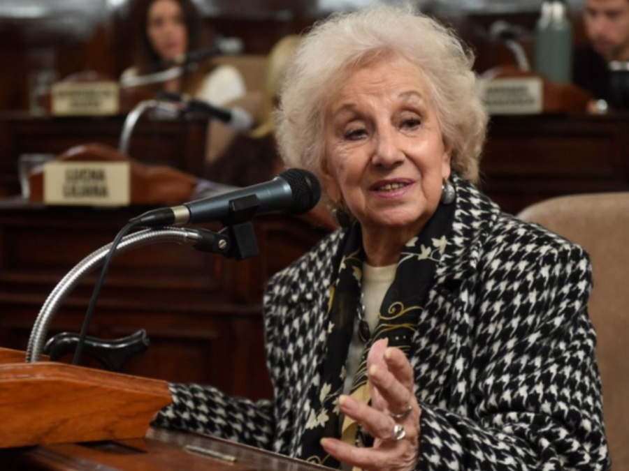 Invitaron a los concejales oficialistas a repudiar los dichos de Palummo sobre De Carlotto, pero hicieron silencio