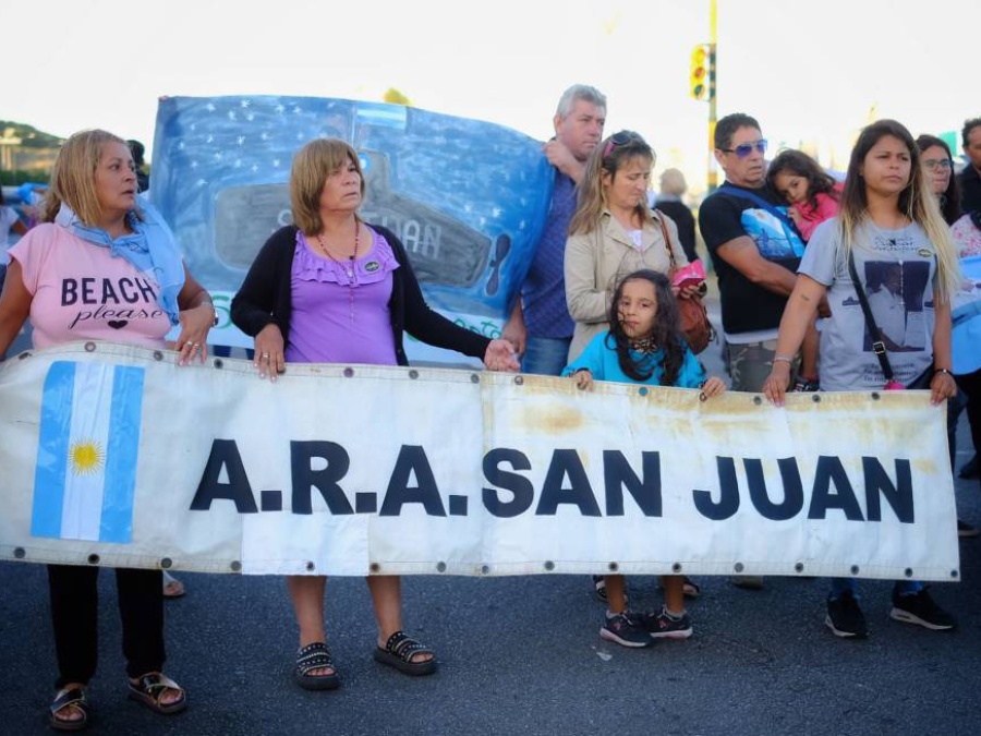 Espionaje ilegal: familiares de víctimas del ARA San Juan dijeron que ”es una buena señal” la citación a Arribas y Majdalani