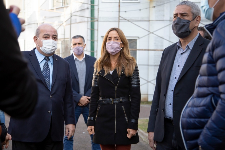 Tolosa Paz: ”La Región tiene por delante el desarrollo de la vivienda, que fue una política ausente con Macri y Vidal”