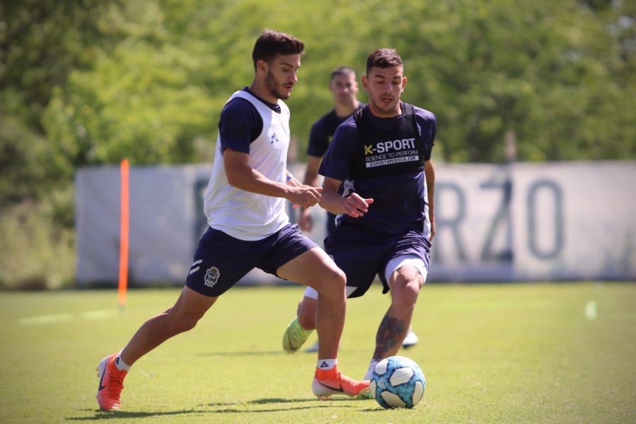 Gimnasia volvió a trabajar y ya le apunta a Colón