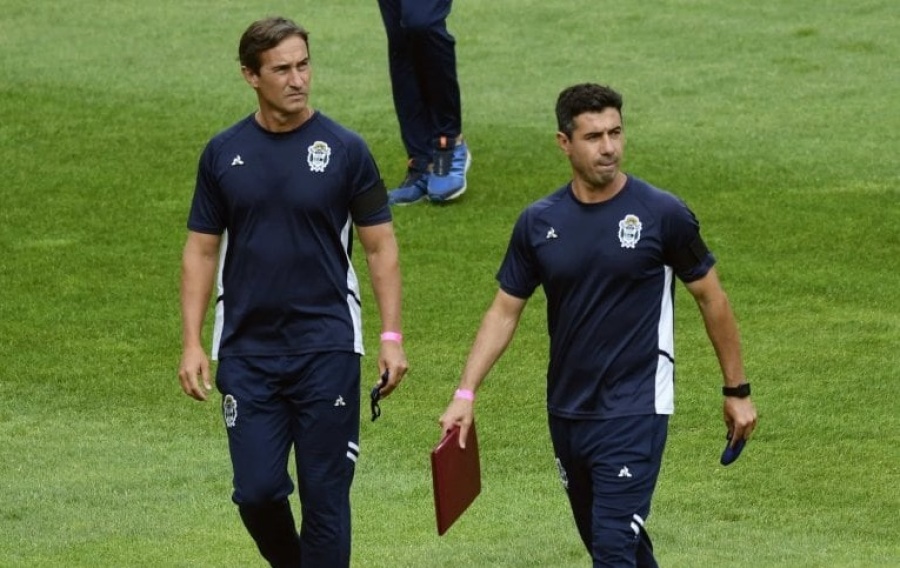 La dirigencia de Gimnasia confirmó que Martini y Messera seguirán siendo los técnicos por un año