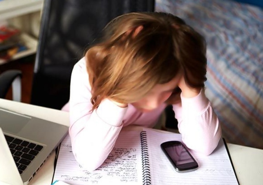 Un platense de Calle 68 guardaba fotos inapropiadas de menores y las compartía por su celular: detenido por Grooming