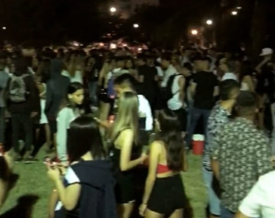 Una Iglesia de La Plata explotó por el caos que dejaron los jóvenes en Plaza Güemes