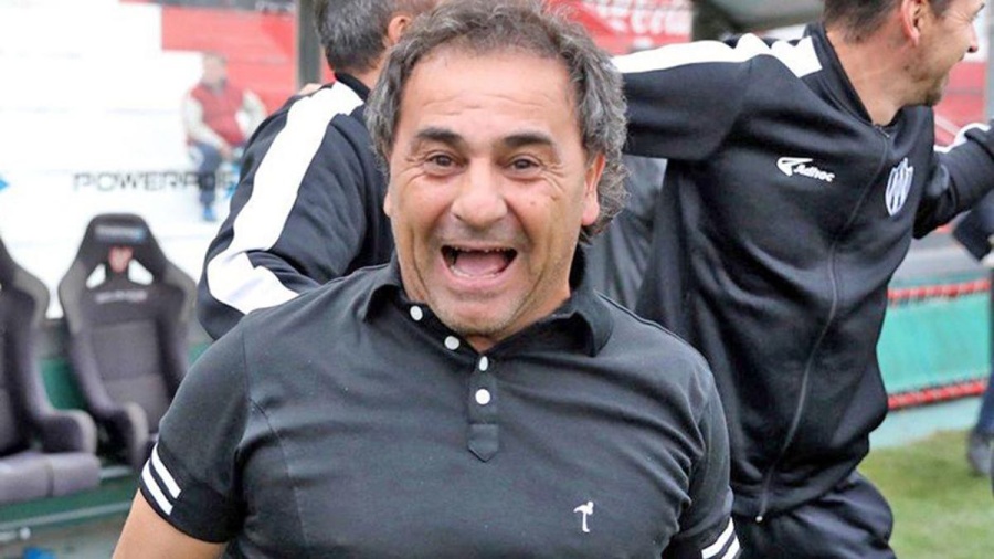 ”No se gana 180 mil pases a cero, sino con goles”: la contestación bilardista que es furor