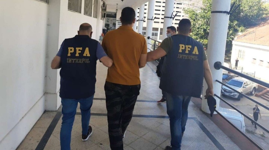 Lo buscaban en el mundo por robar millones en Europa, pero terminó cayendo en Núñez