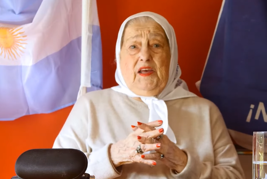 A 44 años de la primera ronda de las Madres de Plaza de Mayo: ”No olvidaremos ni nos callaremos”