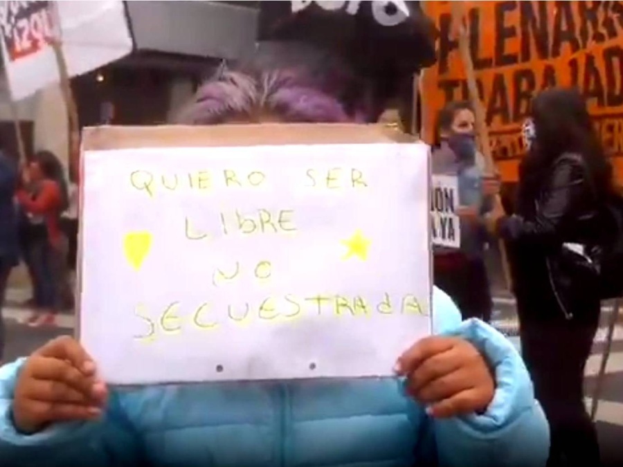 La Plata marchó por Maia: exigieron su aparición en vida