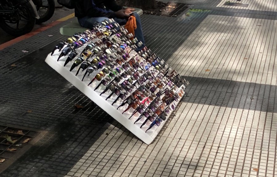 Especialistas alertan sobre el uso de anteojos sin filtros UV: ”Provocan daños irreversibles en la retina”