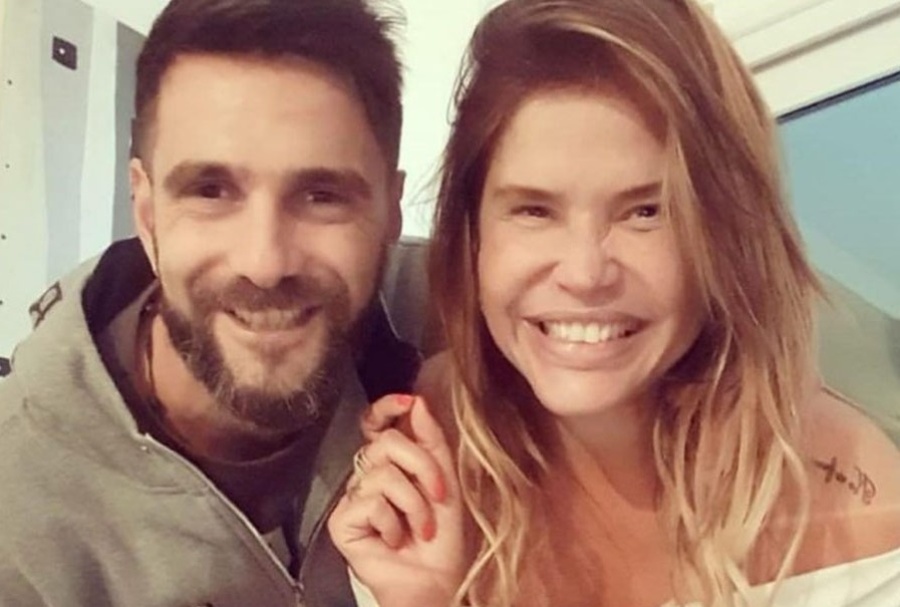 Nazarena Vélez compartió una divertida sesión de fotos con su novio en la piscina: ”Me hago la diabla pero él es peor”