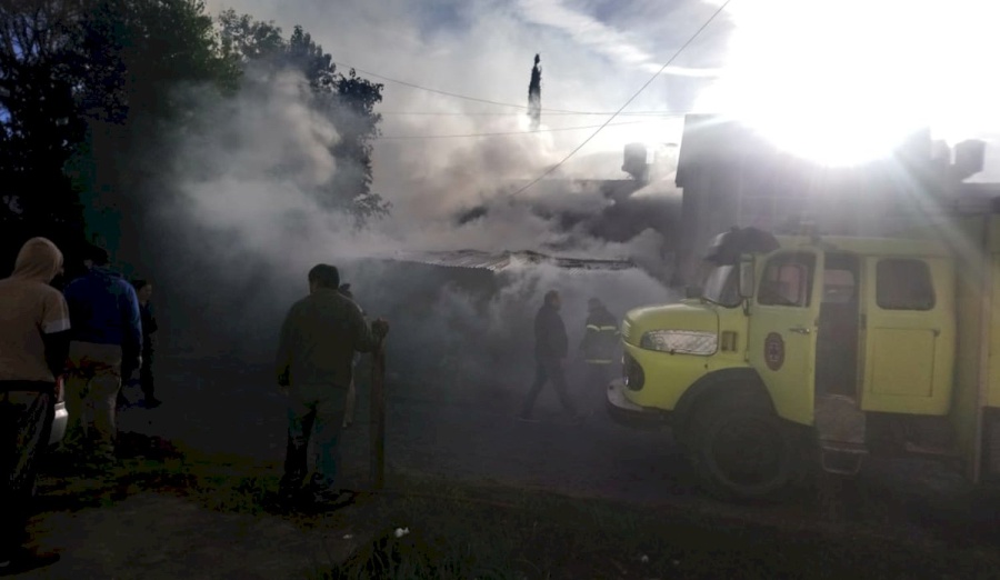 Un platense de 44 años le prendió fuego la casa a su propio hermano
