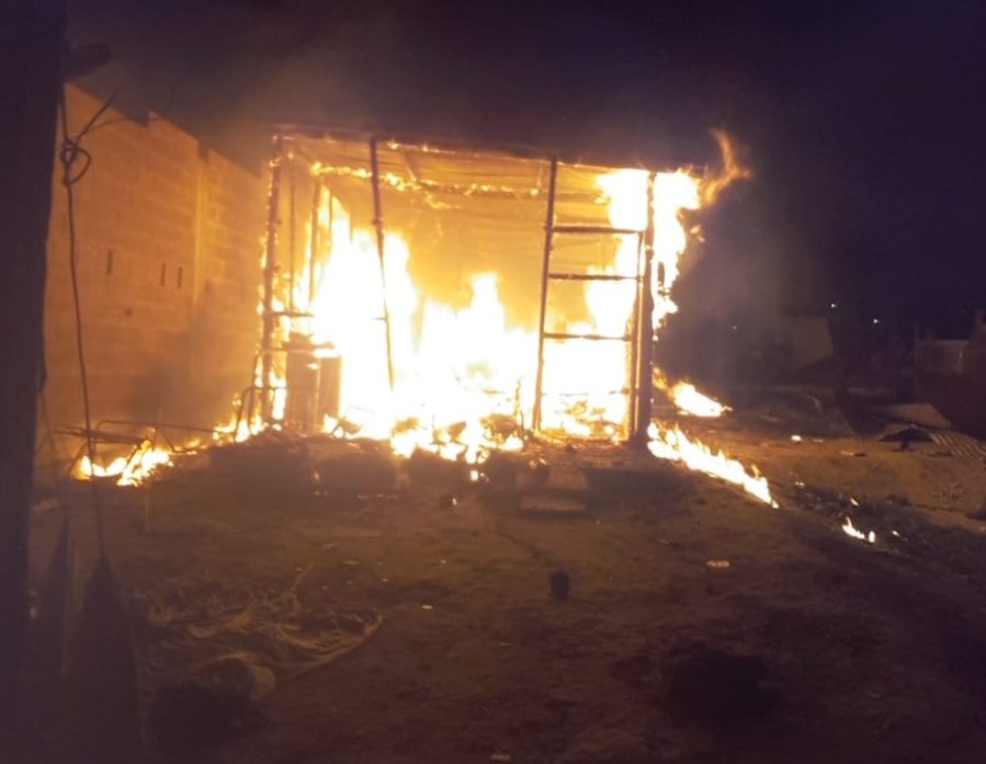 Pánico en 21 y 87: Les prendieron fuego dos casas en solo 15 días y están “muertos de miedo”