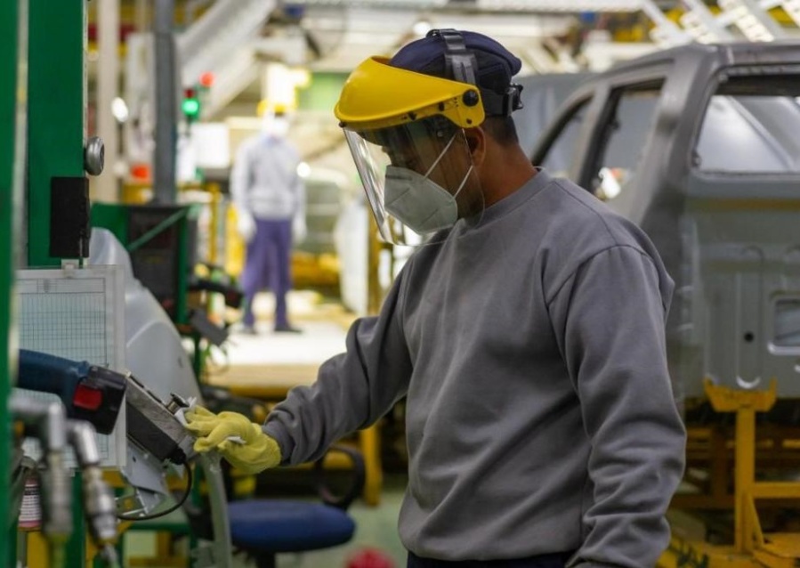 La industria creció un 4,5% durante noviembre del 2020