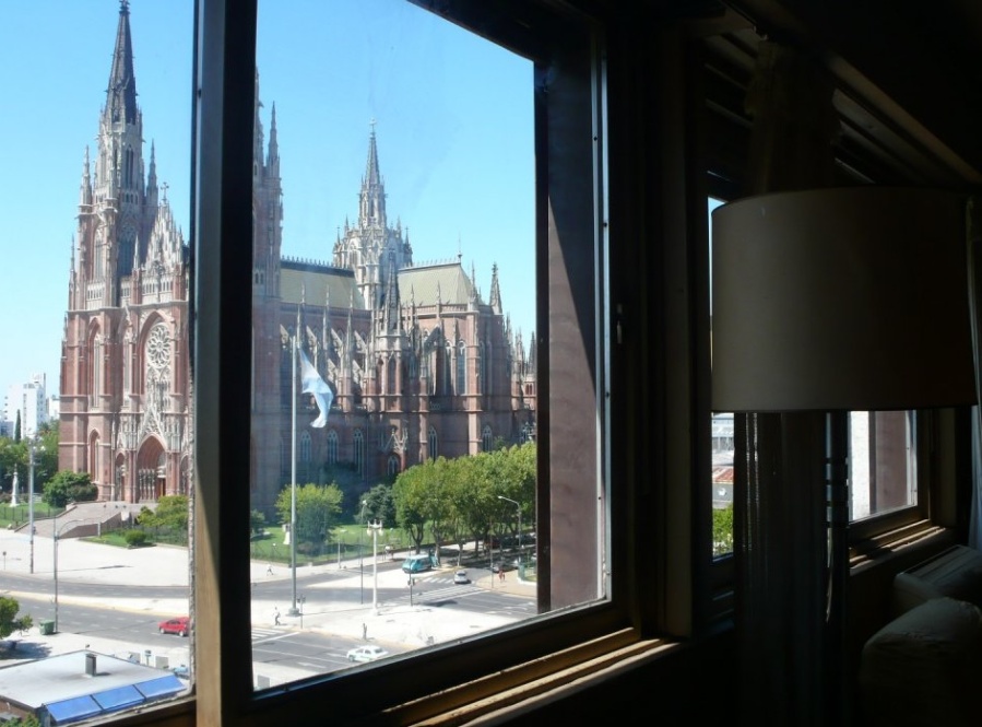 Atentos inquilinos de La Plata: desde marzo deberán registrarse todos los contratos de alquiler de propiedades