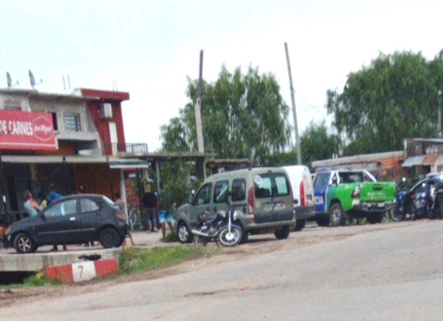 Estaba por robar una casa y el dueño lo descubrió: terrible golpiza recibió un ladrón en Los Hornos