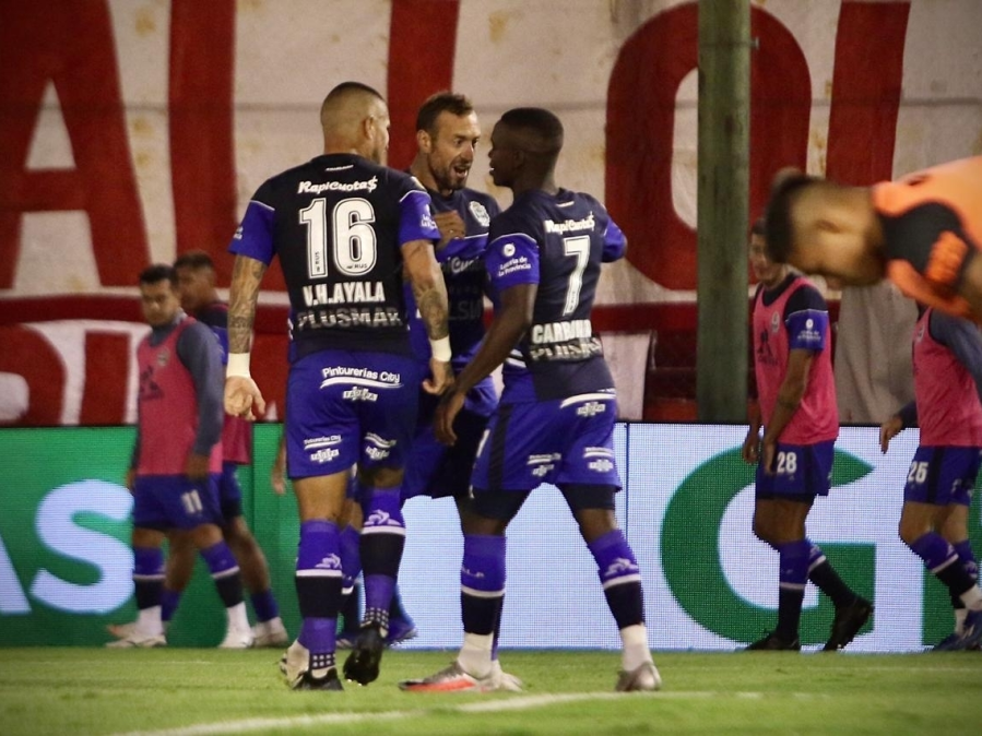 Gimnasia rescató un punto ante Huracán en el Palacio Ducó