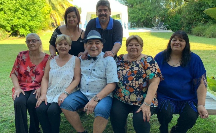 Diego Maradona: la justicia rechazó el pedido de las hermanas para presentarse como querellantes