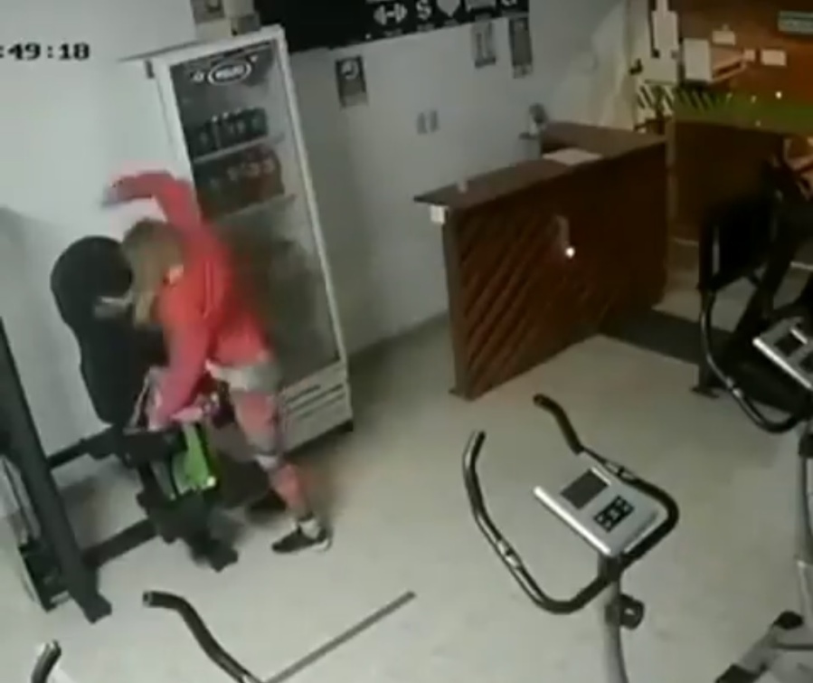 Lo denunció por violencia de género en un gimnasio pero la cámara de seguridad la deschavó: “Fue todo actuado”
