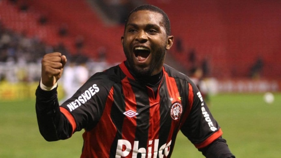 Los repudiables tweets del presidente de Paranaense tras la muerte del Morro García