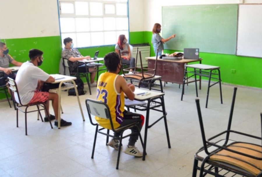 La Plata vuelve a Fase 3 y se retomarán las clases presenciales