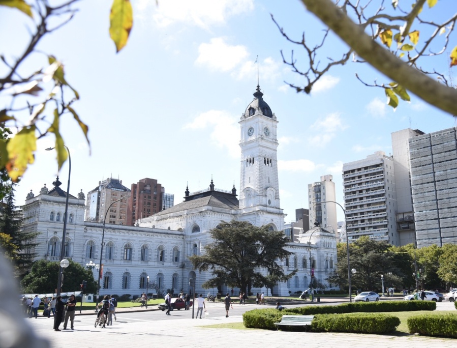 Garro elevó el Presupuesto 2021: la inversión en Salud subirá un 57% y la tasa SUM aumentará un 35% promedio