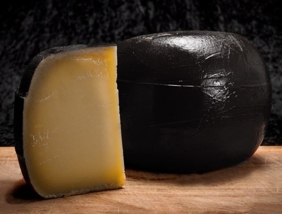 Un usuario de Twitter quiere cambiar el nombre del Queso Sardo a ”Quesardo” y ya juntó más de 15 mil firmas