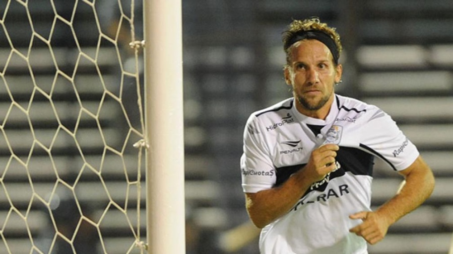 Un ex futbolista de Gimnasia afirmó que sueña con regresar al club para poder dirigirlo