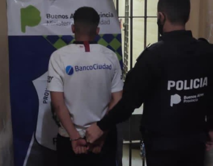 Cayó el ”Pantera” de Melchor Romero: tiene 17 años y amenazaba a sus víctimas con un arma de juguete