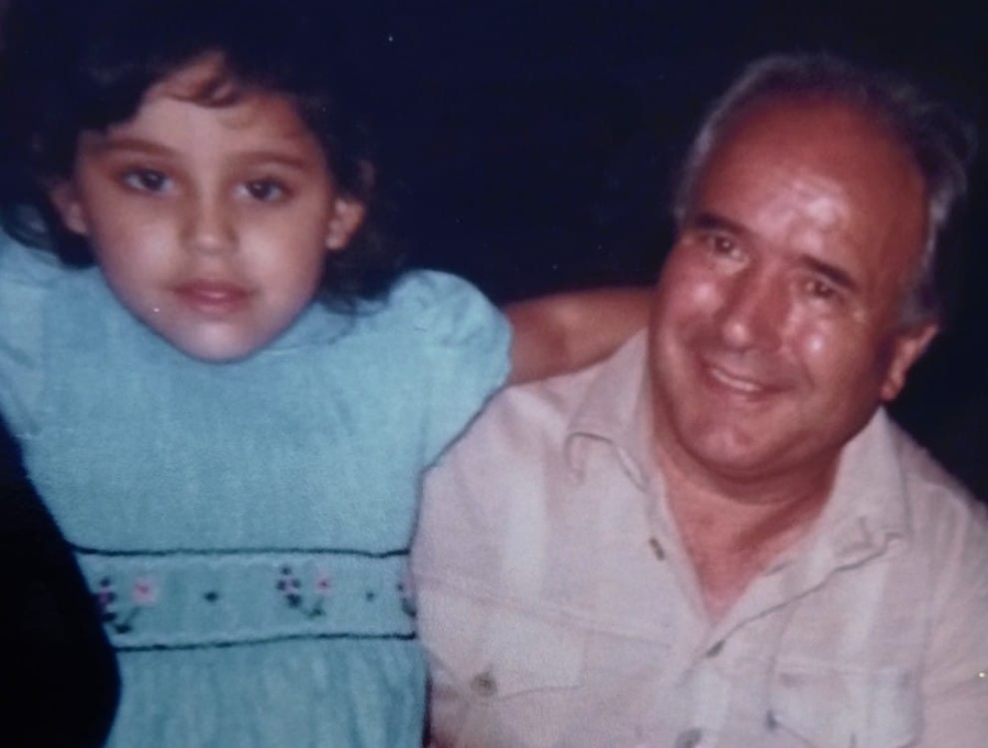 Nació en La Plata, vivió una mentira y sospecha que su ”padre” la compró con el guiño de la Dictadura: ”Mi corazón lo sentía”